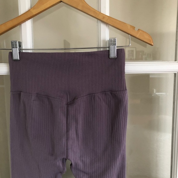 ZOEZI~ ribbed seamless leggings - Picture 4 of 11